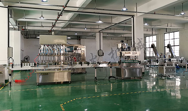 石家莊灌裝機設備生產廠家實拍圖