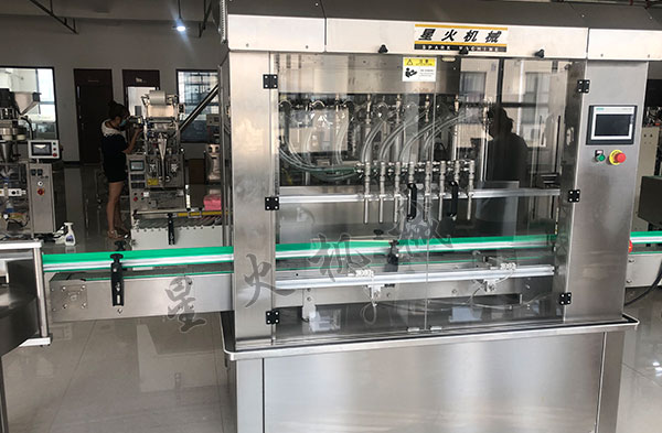 石家莊灌裝機設備生產廠家實拍圖